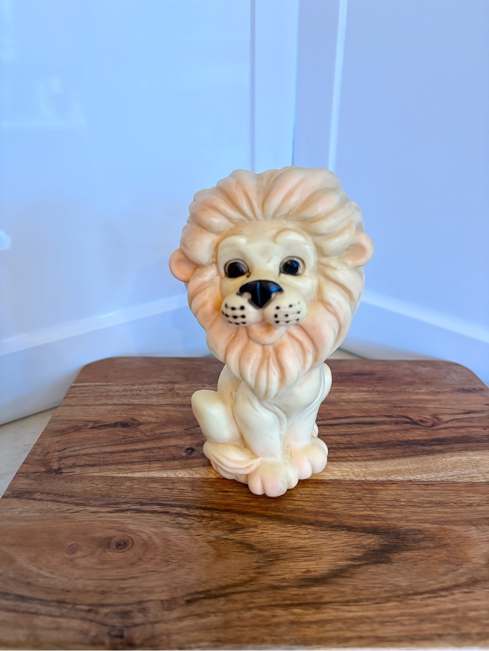 Vintage rubber lion squeak toy produced by The Ashland Rubber Products Company.